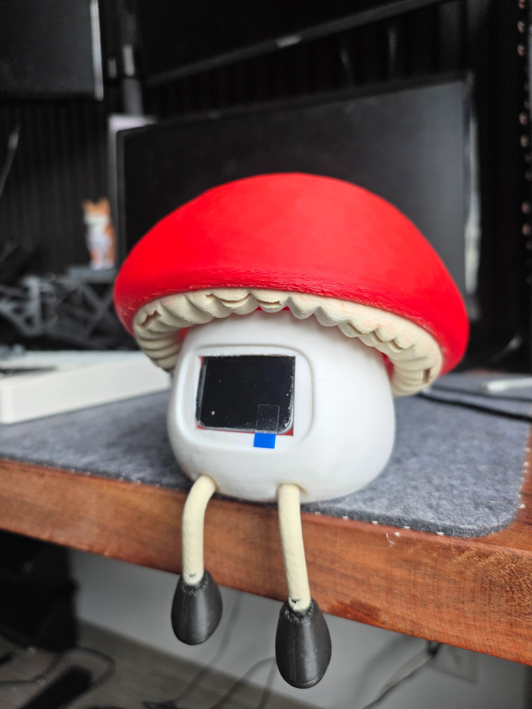 Printed Amanita enclosure with screen opening and dangling legs